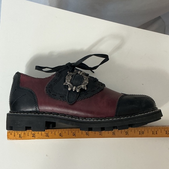 John Fluevog Black and Burgundy Oxfords - Picture 8 of 11